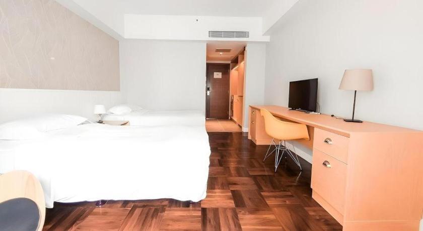 Caritas Oswald Cheung International House Hotel Hongkong Eksteriør billede