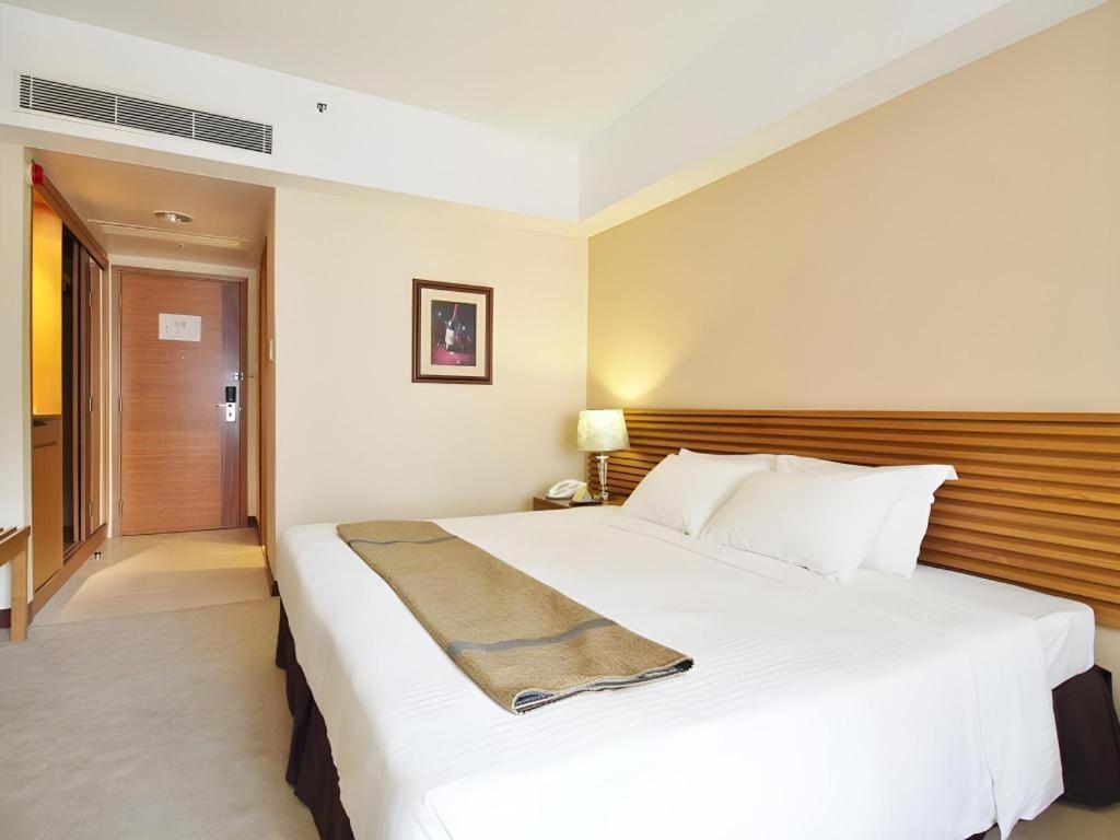 Caritas Oswald Cheung International House Hotel Hongkong Eksteriør billede